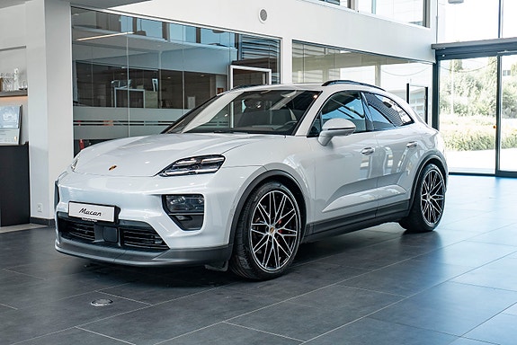 Porsche Macan 4 of 5