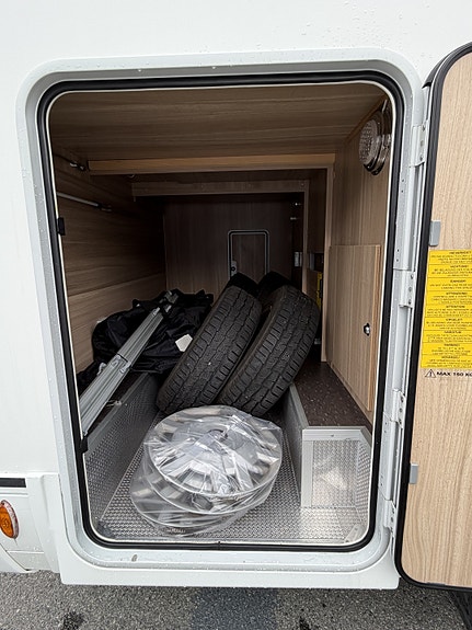 Adria SONIC I 600 SL   3500 kg / 3650 kg Ny EU, service , solcelle +++ 4 of 5