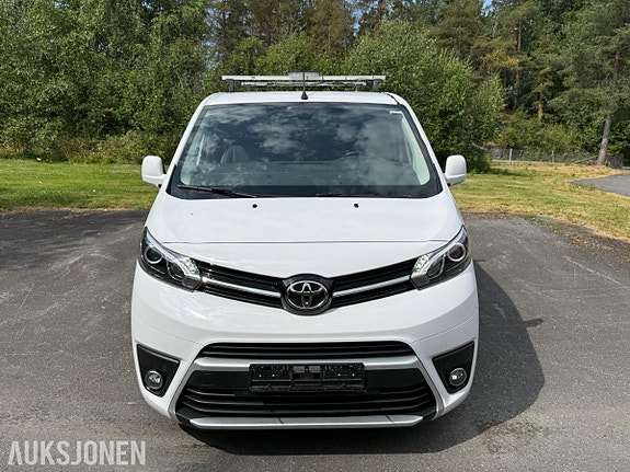 Toyota Proace 2 of 5