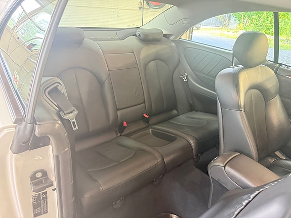 Mercedes-Benz CLK200 13 of 28