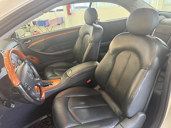 Mercedes-Benz CLK200 18 of 28