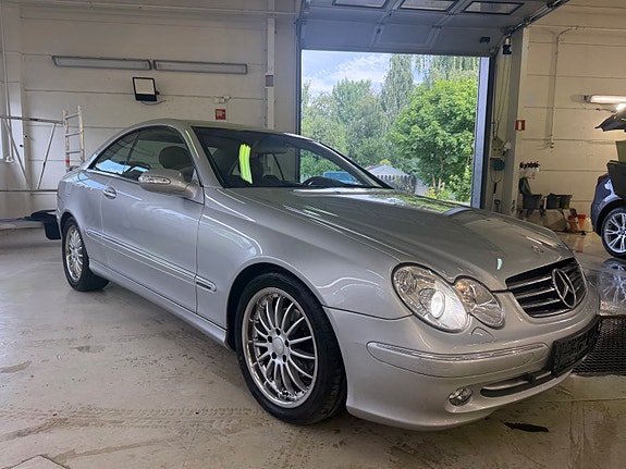 Mercedes-Benz CLK200 9 of 28