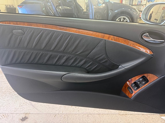 Mercedes-Benz CLK200 20 of 28
