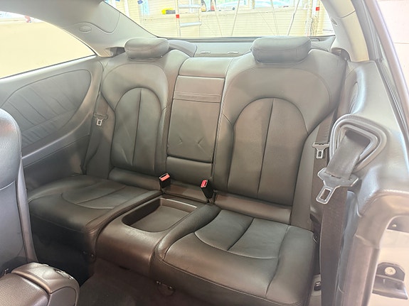 Mercedes-Benz CLK200 17 of 28