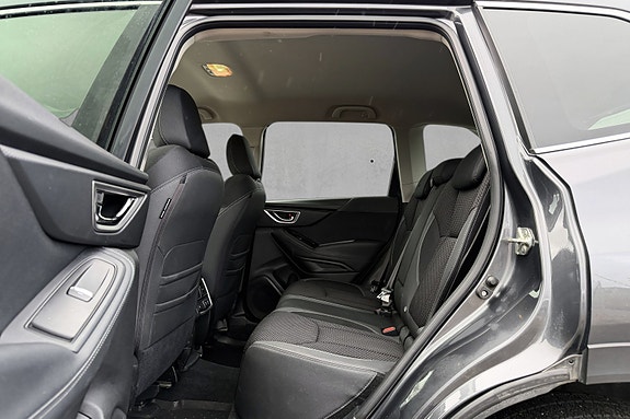Subaru Forester 21 of 29