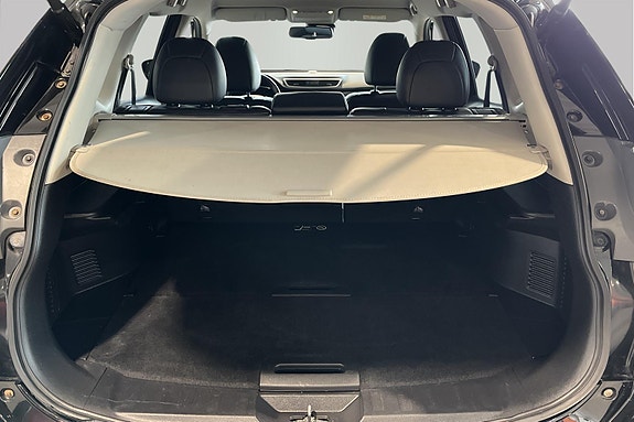 Nissan X-Trail 5 of 5