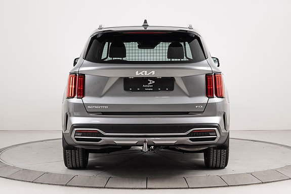 Kia Sorento 8 of 30