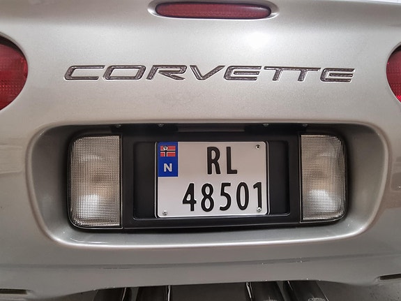 Chevrolet Corvette 13 of 30