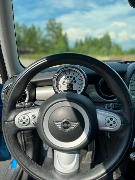 MINI Cooper S 7 of 8