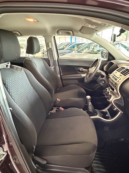 Toyota Urban Cruiser 14 of 30
