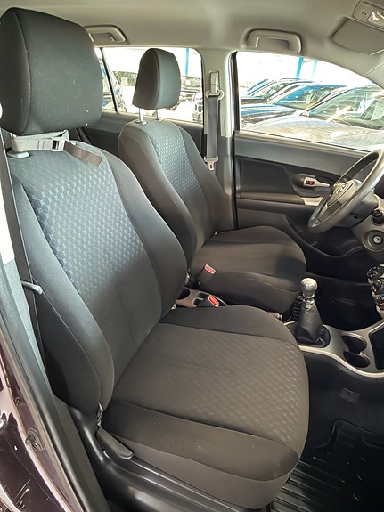 Toyota Urban Cruiser 12 of 30