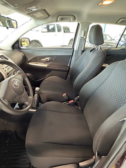 Toyota Urban Cruiser 16 of 30