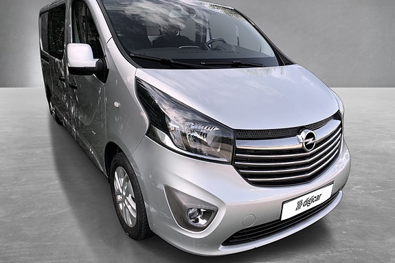 Opel Vivaro 2 of 5