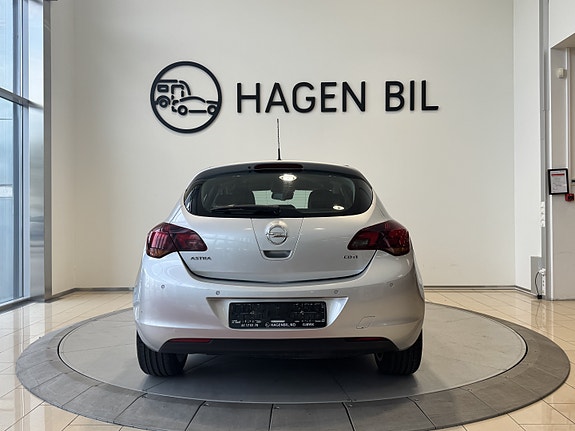 Opel Astra 5 of 5