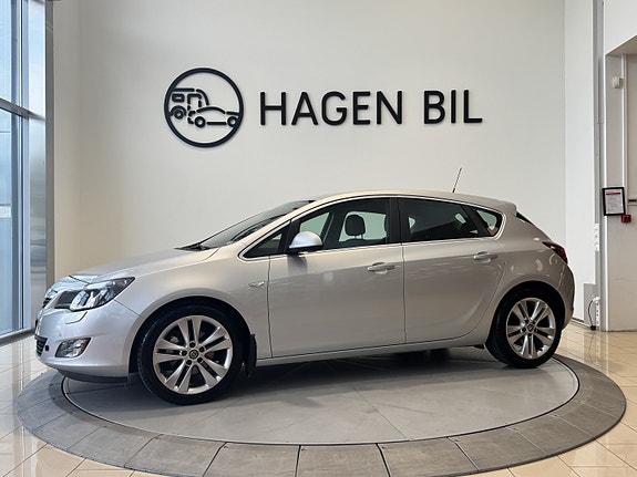 Opel Astra 2 of 5