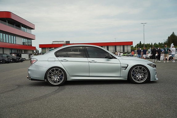BMW M3 7 of 17