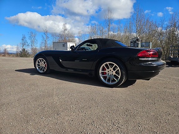 Dodge Viper 19 of 30