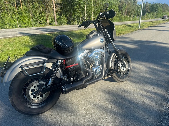 Harley-Davidson FXDX Dyna Super Glide Sport 2 of 3
