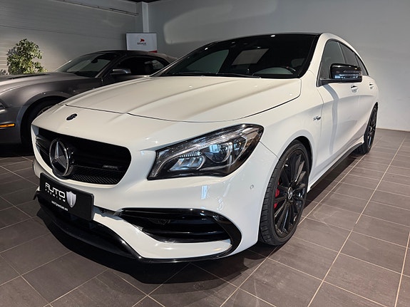 Mercedes-Benz CLA45 2 of 5
