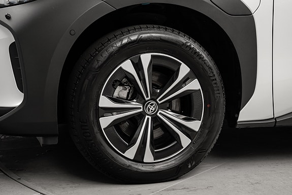 Toyota bZ4X 11 of 30