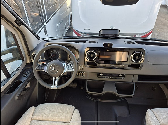 Hymer ML-T 580 Cross Trail 6 of 18