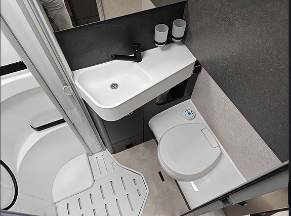 Hymer ML-T 580 Cross Trail 12 of 18