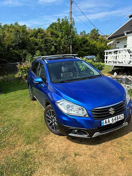 Suzuki S-Cross 3 of 5