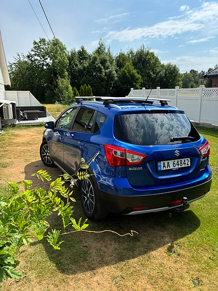 Suzuki S-Cross 2 of 5