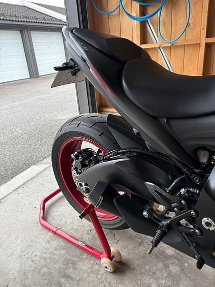 Suzuki GSX-S 1000 5 of 14