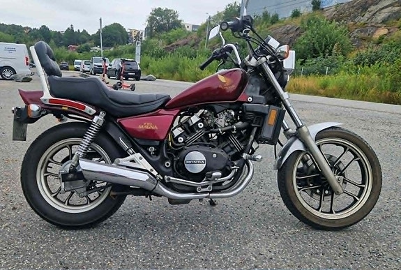 Honda Magna V30 3 of 3