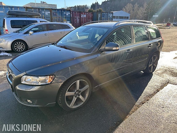 Volvo V50 5 of 5