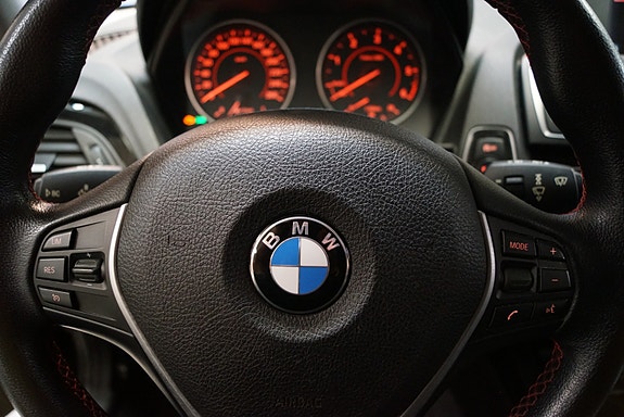 BMW 1-Serie 13 of 30