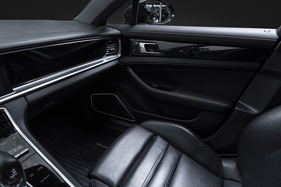 Porsche Panamera 25 of 30