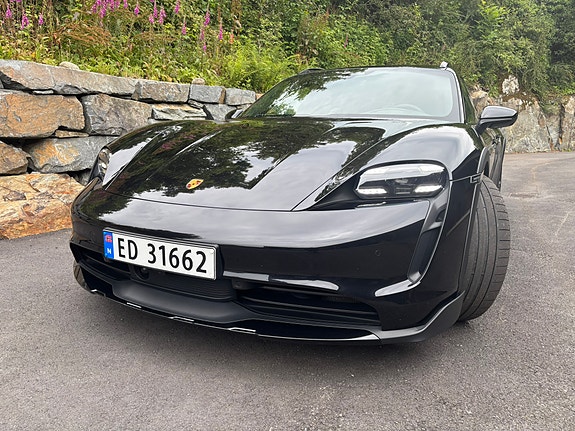 Porsche Taycan 4S 5 of 30