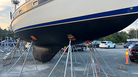 LANGTUR: Hallberg Rassy 382 - Teakdekk 2015 - Rigg 2013 – Godt utstyrt 12 of 30