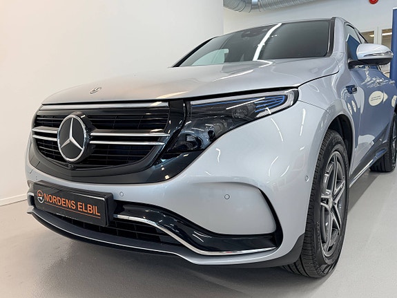 Mercedes-Benz EQC400 3 of 5