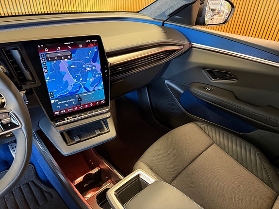 Renault Scenic E-Tech 17 of 26