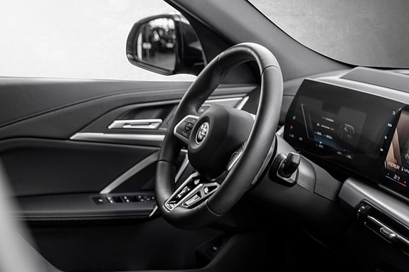 BMW iX2 26 of 27
