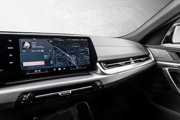 BMW iX2 18 of 27