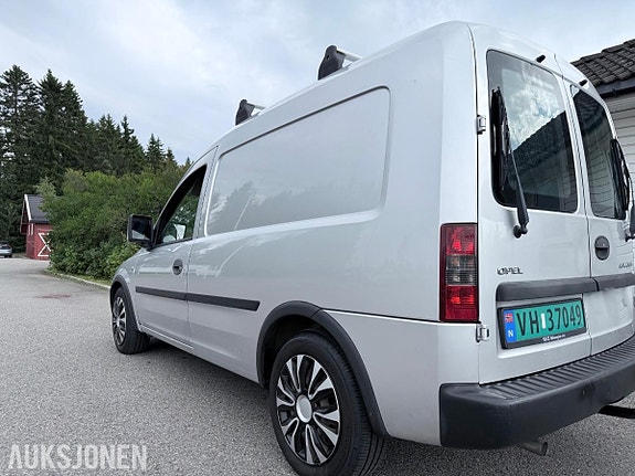 Opel Combo 8 of 30