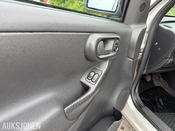 Opel Combo 27 of 30