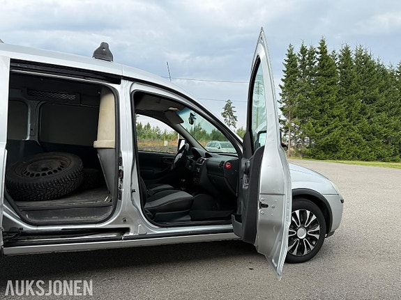 Opel Combo 26 of 30