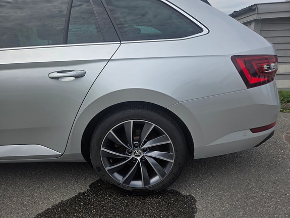 Skoda Superb 11 of 13