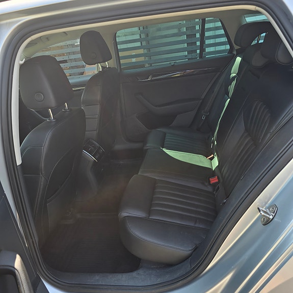 Skoda Superb 12 of 13