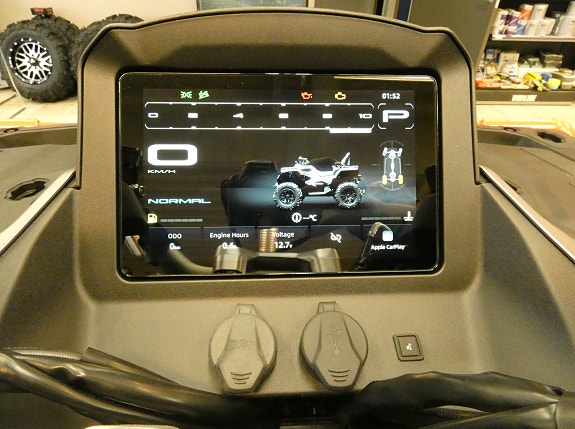 CFMOTO Cforce 1000 Touring Pro ABS 8 of 16