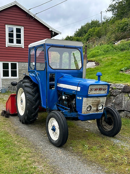 Ford 2000 5 of 5