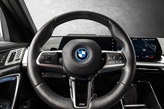 BMW iX2 18 of 30
