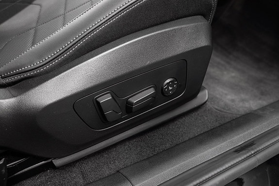 BMW iX2 29 of 30