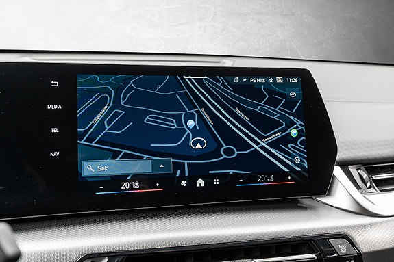 BMW iX2 23 of 30