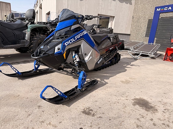 Polaris 850 Switchback Assault 2 of 8